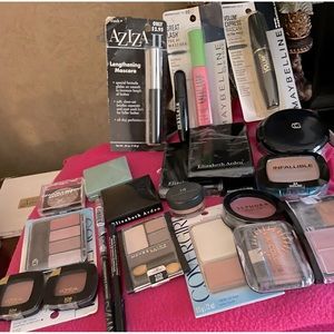 Makeup-approx 25 pc. Eye shadow, blush, mascara, liner. Multiple brands, colors.